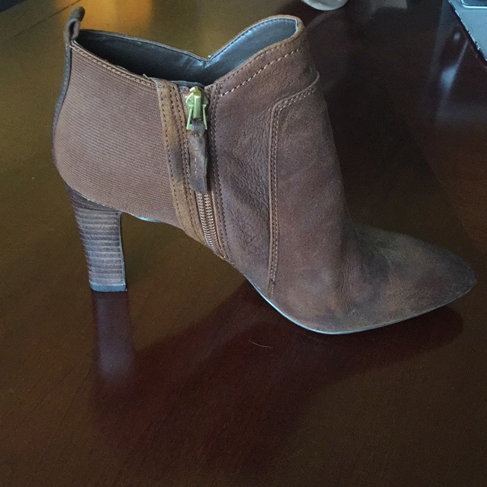 Franco Sarto Leather Pointed Toe Booties Size 7